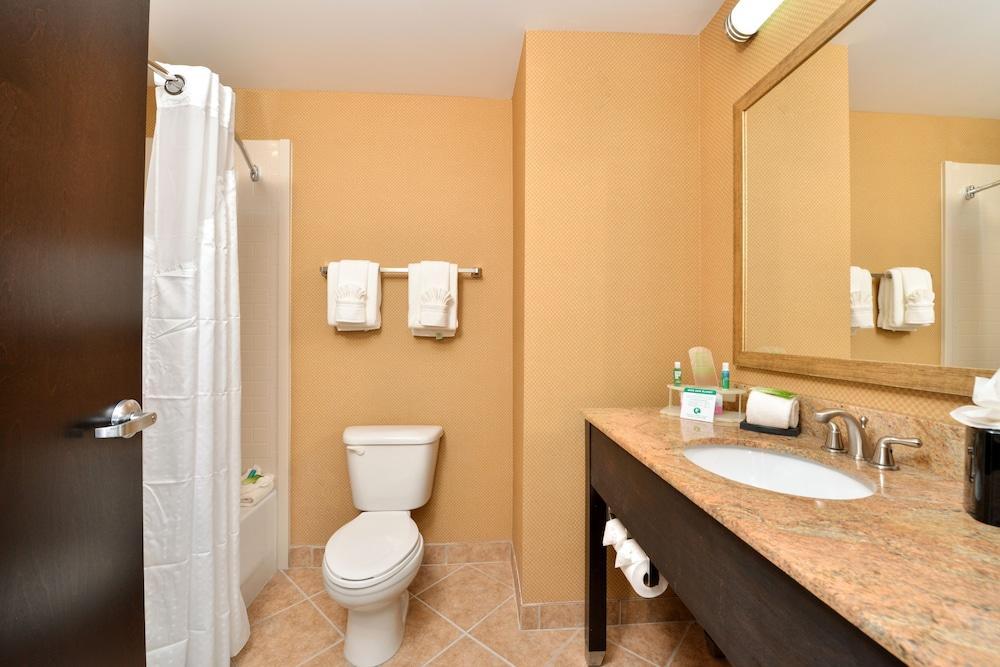 Holiday Inn Express Columbia By Ihg Exterior photo