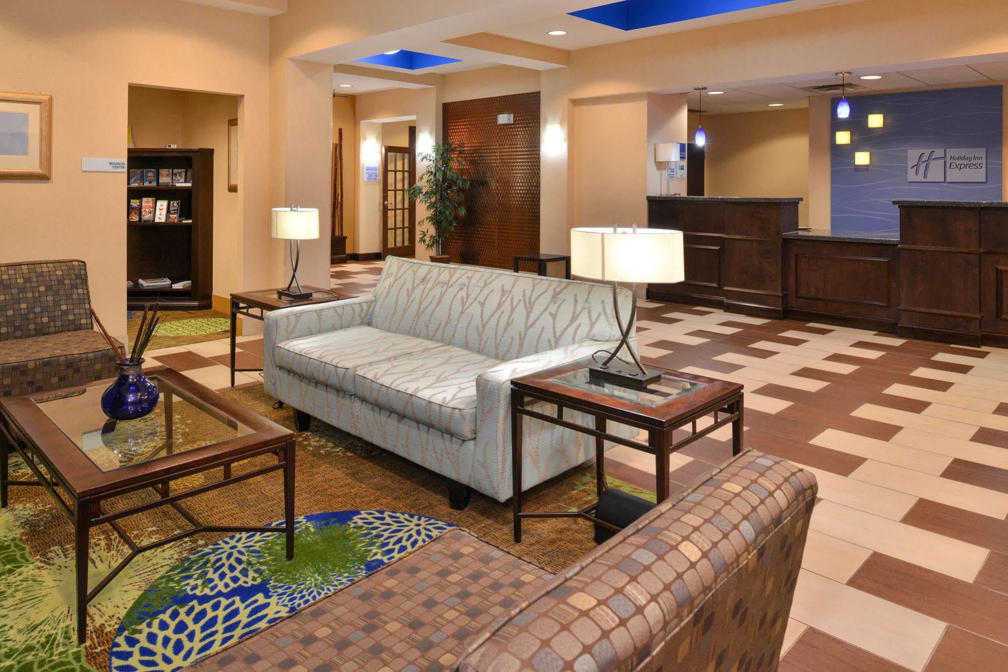 Holiday Inn Express Columbia By Ihg Exterior photo
